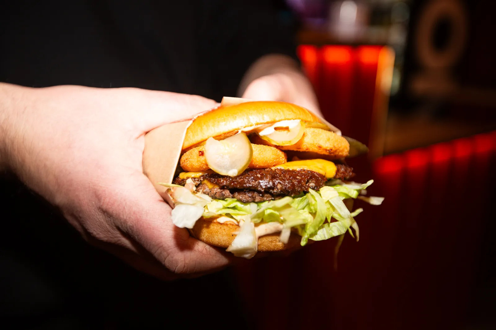 Klasyczny cheeseburger